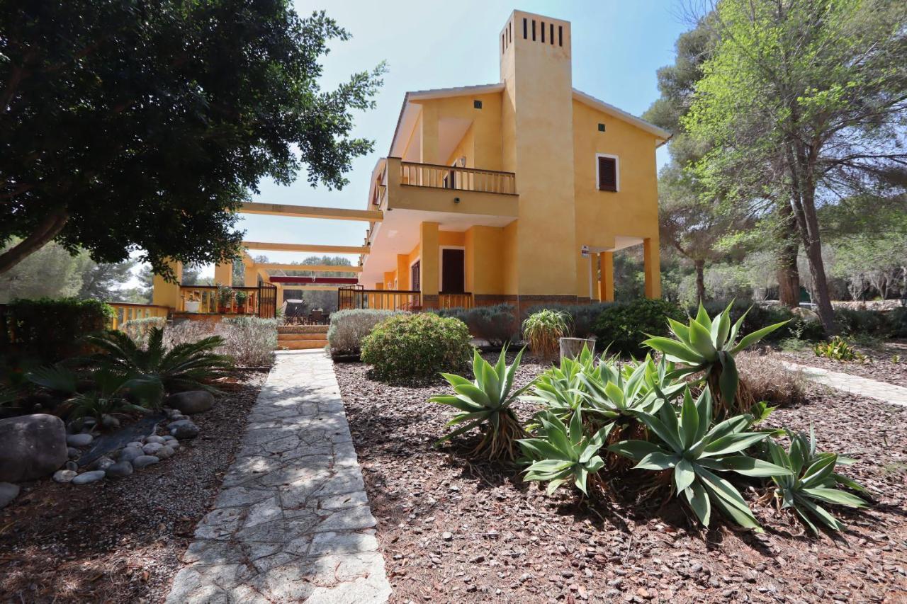 Villa Golf Sitges فيلانوفا إي لا خيلترا المظهر الخارجي الصورة