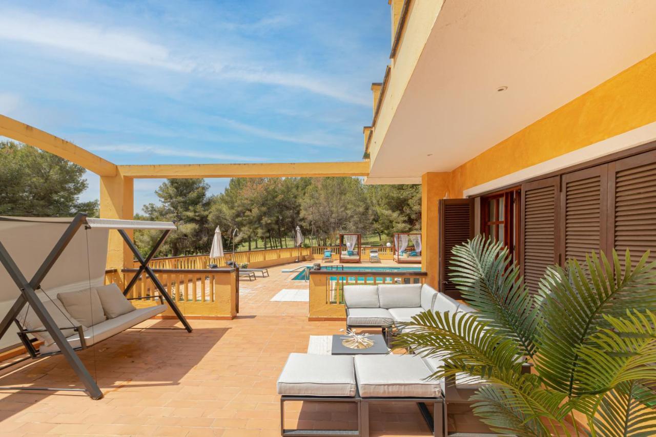 Villa Golf Sitges فيلانوفا إي لا خيلترا المظهر الخارجي الصورة